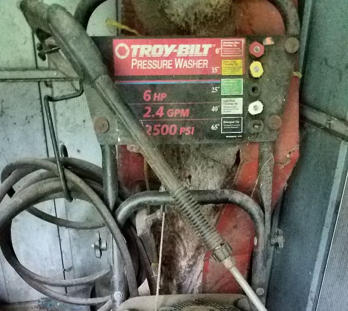 Troy-Bilt pressure washer - 6 HP - 2.4 GPM - 2500 PSI