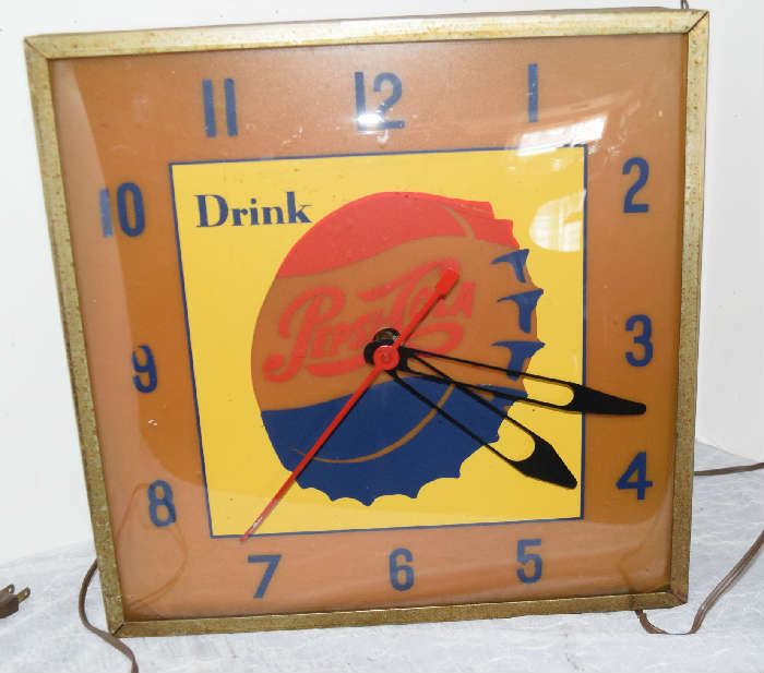 Pepsi 1950s clock