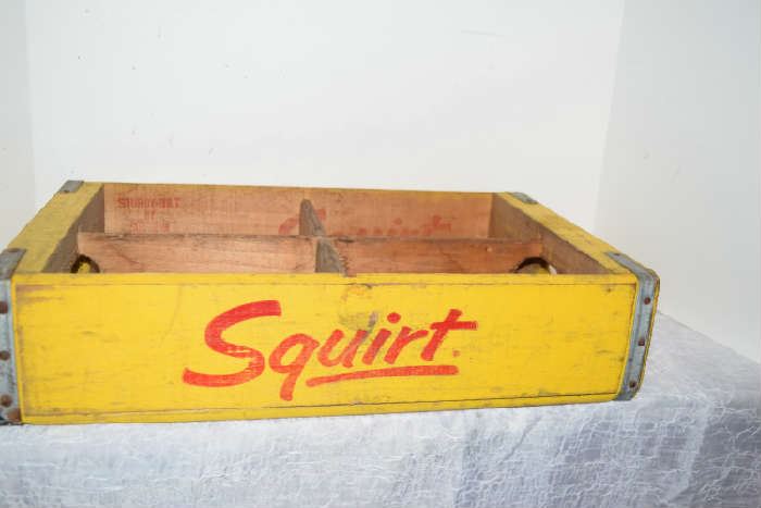 Squirt Front side of box