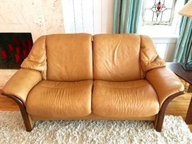 Stressless Scandinavian Love Seat