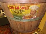 BUSHEL BASKET WITH - LABEL/BLACK AMERICANA - SHO-AM-SWEET - PACIFIC FRUIT & PRODUCE CO. SEATTLE