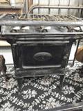 VINTAGE CAST IRON GAS STOVE / "DOMESTIC TRENKAMP" / NO. 70
