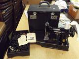 SINGER SEWING MACHINE #221-1 WITH ORIGINAL INSTRUCTION BOOKLET / CARRY CASE & ACCESSORIES