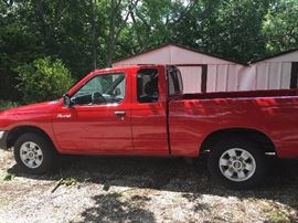 2000 Nissan Frontier Pick Up  100,000 miles
