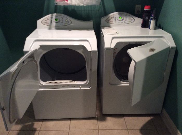 Matching Washer and Dryer, excellent condition