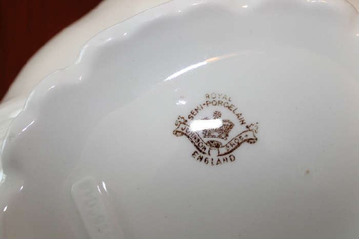 Marking on bottom of Royal England Semi-Porcelain Johnson Brothers England Soup Tereen 