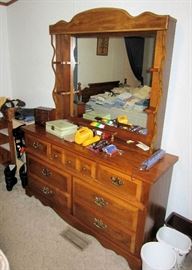 Dresser & Mirror