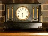 Ingram clock co. mantle clock