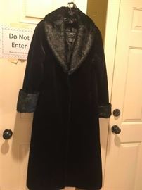 48	 	olympia fawe fur coat size med	 $65.00 
