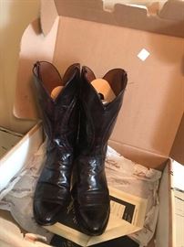 #50  Luchese Size 7H Mens Cowboy Boots   $35