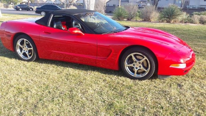  SOLD! 2002 Corvette convertible with all the bells and whistles!