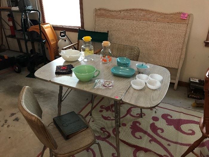 1965 Vintage Drop Leaf Formica Table and 2 chairs