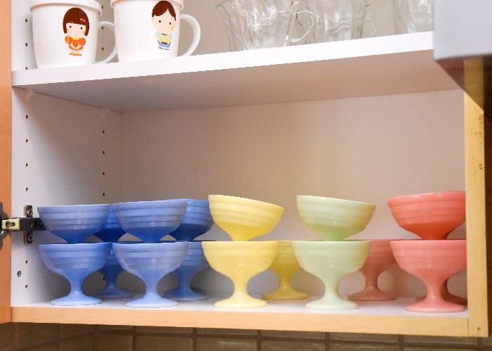 Colored Glass Footed Ice Cream / Dessert Bowls