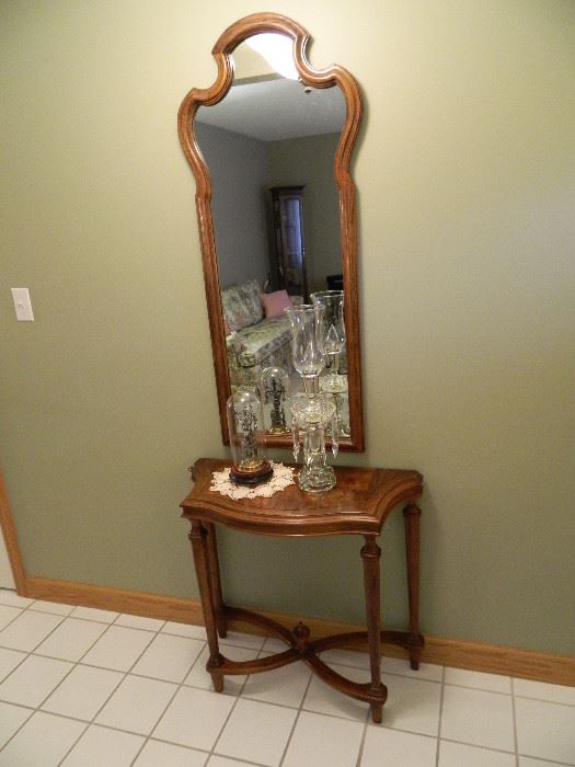 Ethan Allen Mirror and Entry Table