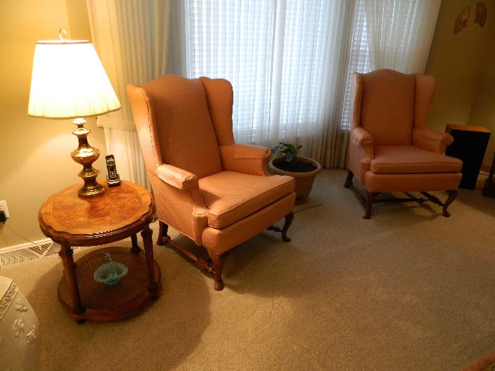Ethan Allen Burled Wood Top End Table and Wing Back Chairs in Pink/Rose Colored Fabric