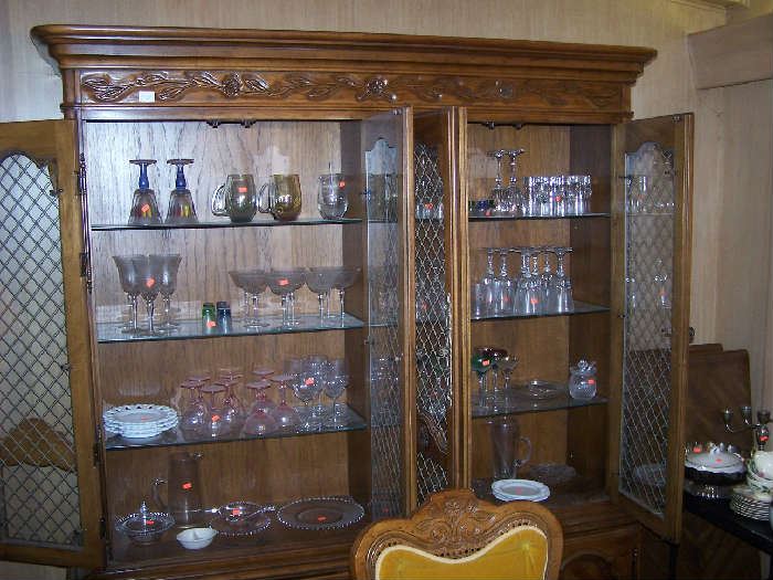 LIGHTED FRUITWOOD CHINA CABINET & SMALLS