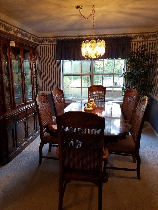 Beautiful Burl Veneer Dining Table Chairs & China Cabinet.  Table has leafs and protective cover.