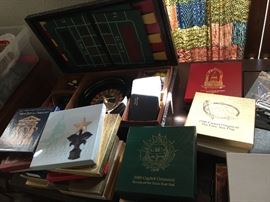 Capitol of Texas ornaments