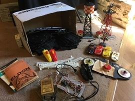 Vintage Eldon train set sold as lot. Towers are american Flyer