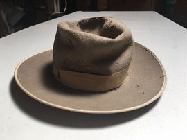 Original Hat worn by Colonel H.J.Slocum in several pictures in the battlefield!!