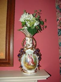 Pair of Old Paris style vases\