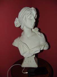Soft paste porcelain bust\