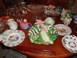 Porcelain plates and bowls