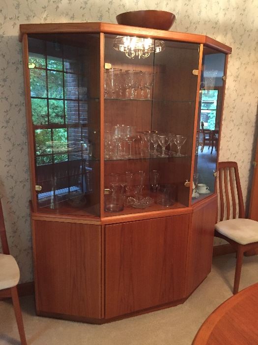 *** PREsale NOW ***   RARE TO FIND COMPLETE SET! Gorgeous Vintage Benny Linden Danish Mid Century Modern Teak Dining SET - 6 Chairs, Table w / Leaves (Seats up to 12 w Leaves) and Matching Beautiful Cabinet / Hutch.