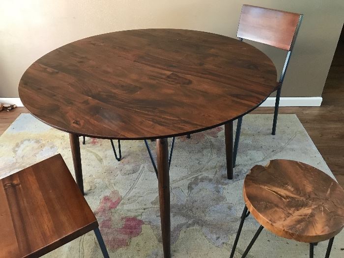 Cool Mid-Century Mod table and chair set