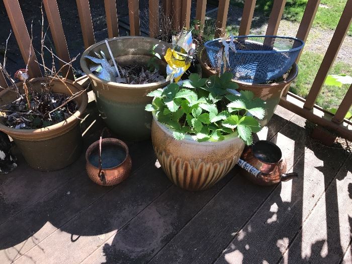 Outdoor ceramic pots