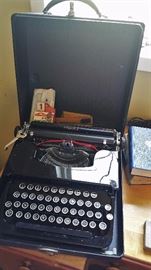 fantastic corona typewriter in case