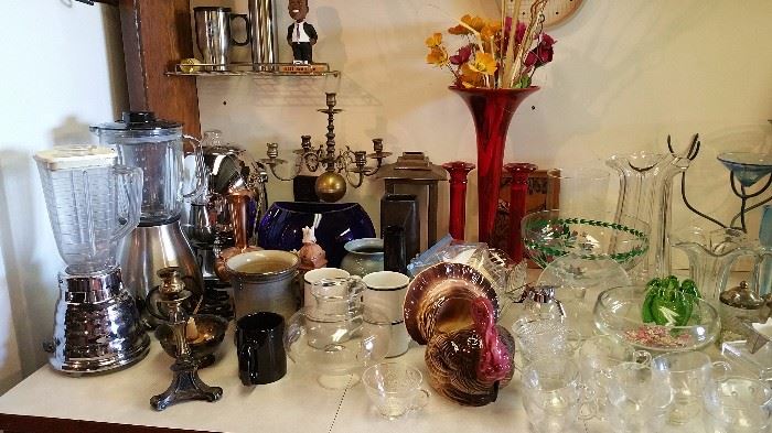 misc vases, 2 large blenders - other glassware