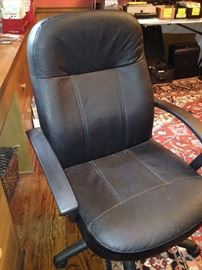 Black office chair