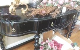 Beautiful detailed side board/entry piece