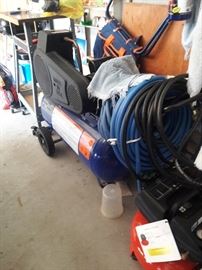 20 Gal Campbell Hausfeld air compressor 125 psi