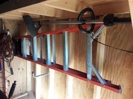 6 ft Davidson Fiberglass ladder