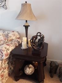 3 pc coffee table with matching end tables.