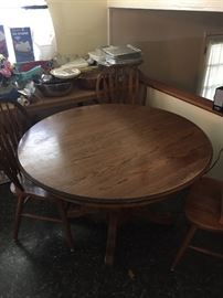 Oak Round Kitchen Table with 4 Chairs