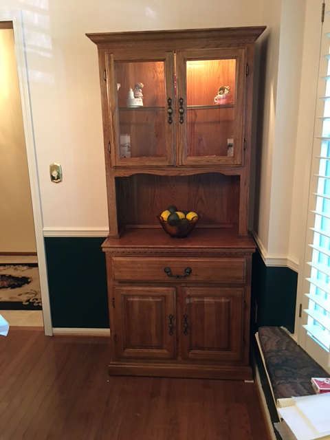 Hutch- Would look good in Dining Room or Kitchen