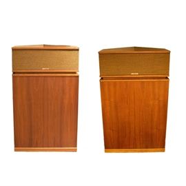Klipsch "Klipschorn KB-WO" Floorstanding Corner Speakers: A pair of Klipsch Klipschorn KB-WO floor standing speakers. This pair of corner speakers each features a K-55-M horn driver. The speakers are consecutive serial numbers 14S029 and 14S030, which indicate that they were produced in 1978.