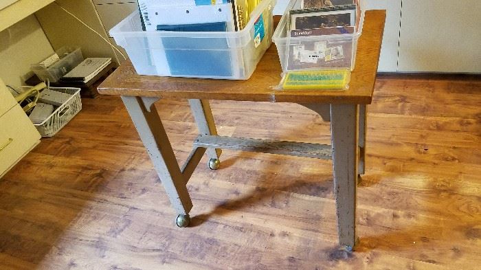 small rolling table great for printer or side table helper