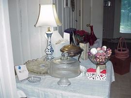 Cake pedestal; platters; bowls, silverplate; and more