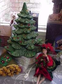 Christmas tree, lighted