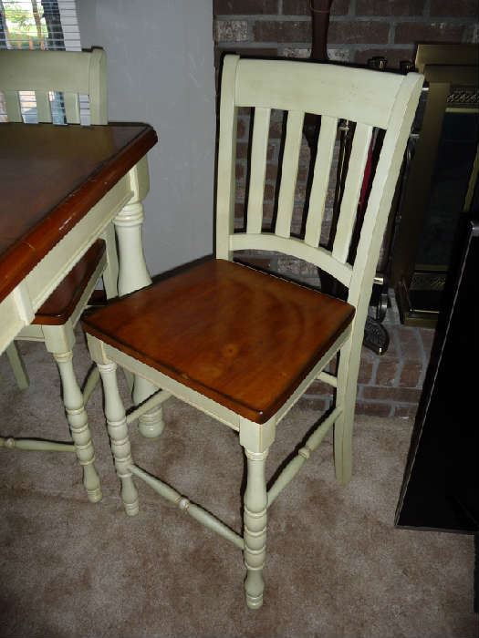 DINING CHAIR