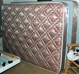 Full size mattress and box springs