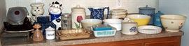 Sample of kitchen items - Pyrex, cookie jars, enamelware, etc...
