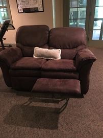 Lazy Boy - Double reclining love seat