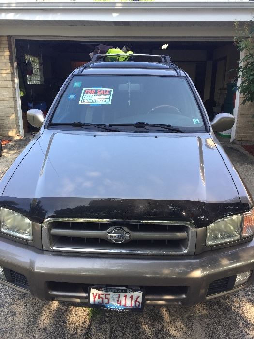 2001 Nissan PAthfinder 170k miles $2500 OBO runs great! call 6302903825 to set up appointment after Sunday we will no longer have the car to sell so act now!!