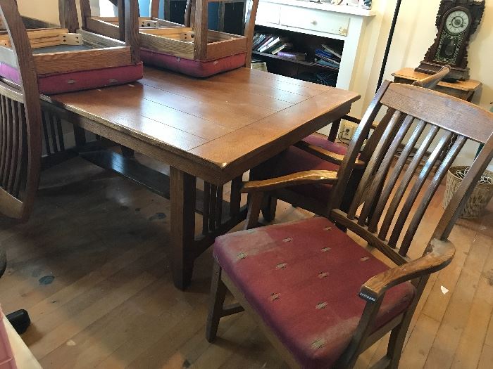 Misson Style dinning room table with one leaf and 6 chairs