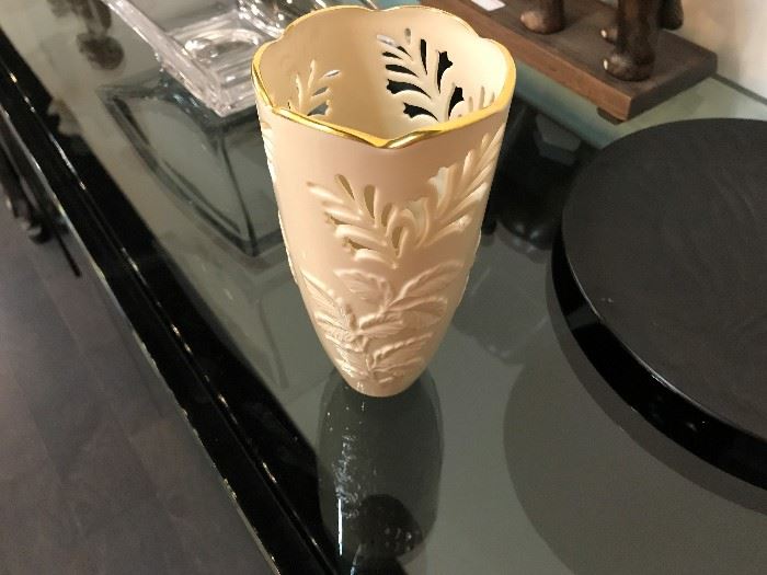 Lenox 14K Gold Trim Vase